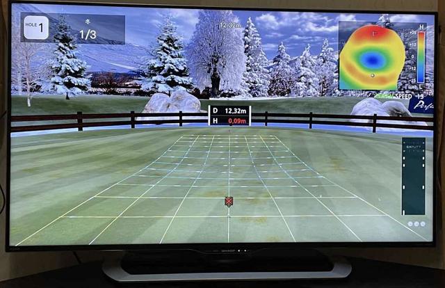 画像: 「CHALLENGE」モードでは、ランダムに設定されたグリーン上の地点から、ワンパット、もしくはOKの位置につける練習ができる