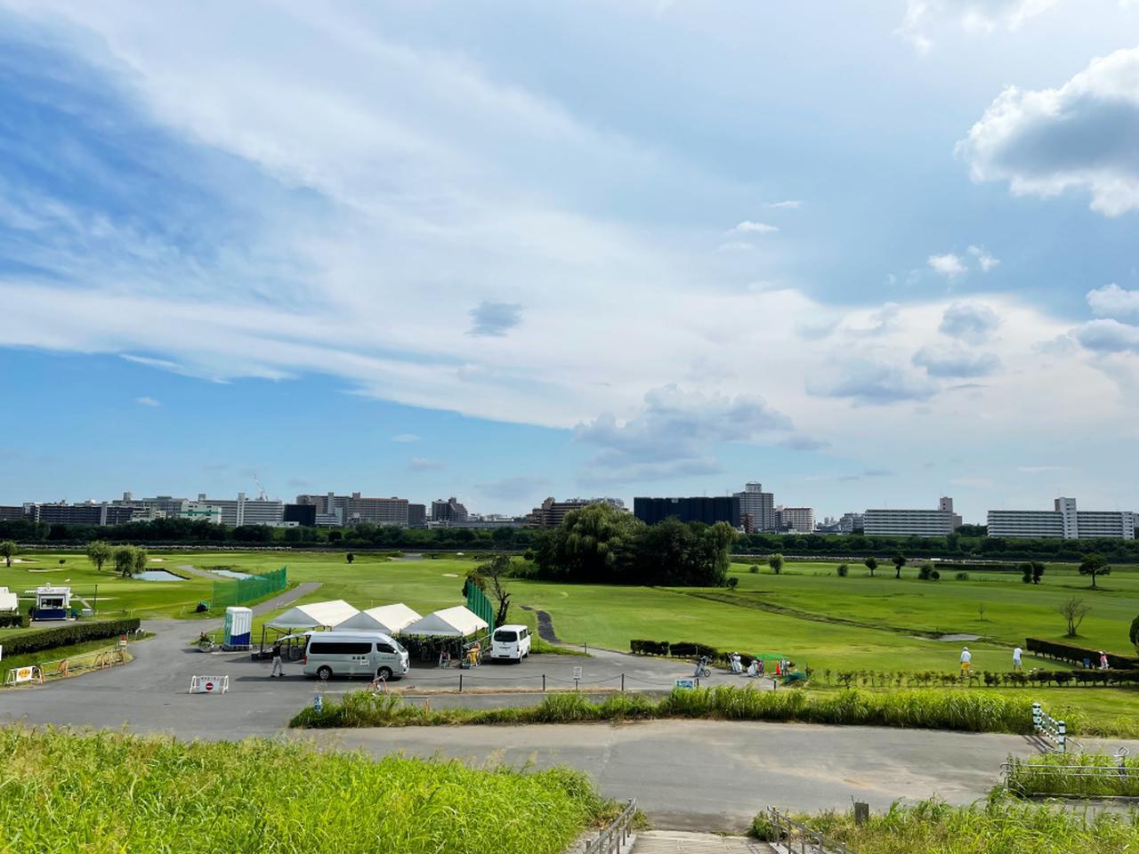 画像: JR川口駅からすぐの川口市浮間ゴルフ場。その「さざんかコース」9ホールが決戦の舞台だ