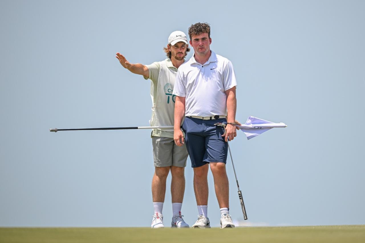 トミー・フリートウッドが義理の息子のキャディとして欧州の下部ツアー