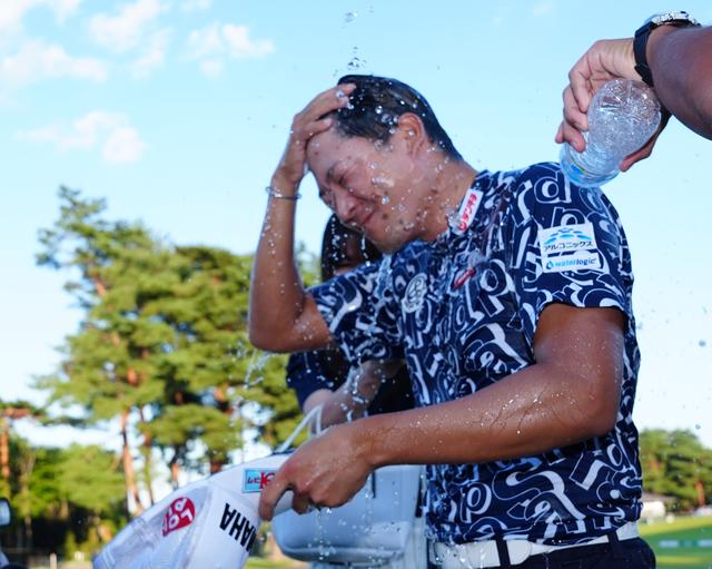 画像: 日本オープンゴルフ選手権優勝の今平(撮影/姉崎正)