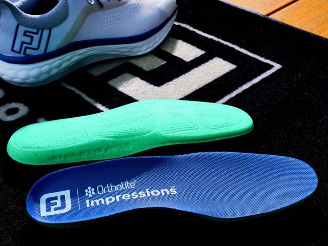 画像: へたりが少なく耐久性、吸湿性、防臭性に優れた肉厚の「Ortholite® Impressions インソール」がミッドソールの低反発感をサポートする