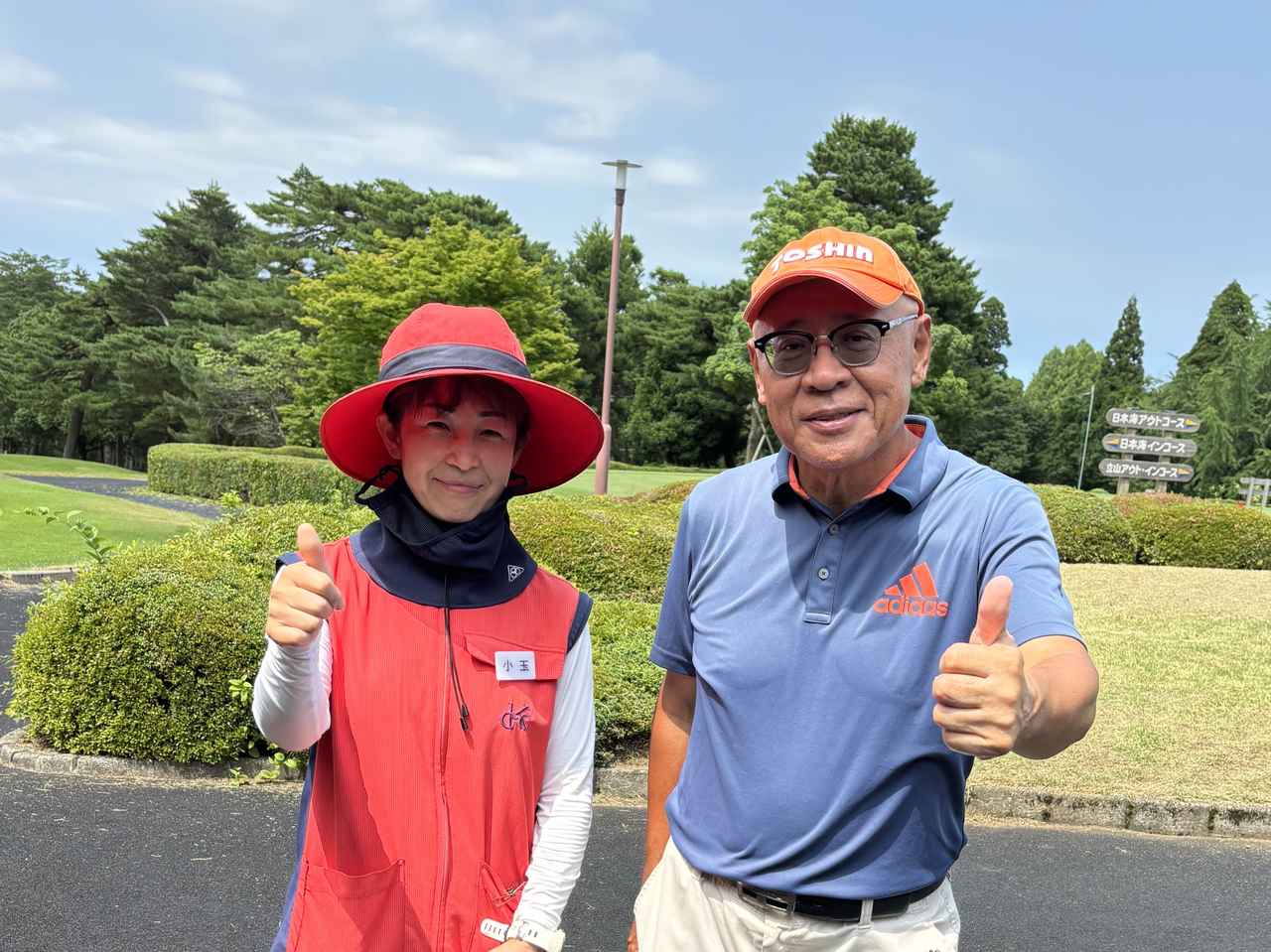 画像: 呉羽CCキャディの小玉さんと。18番パーパットを言うとおりに打たなかった私がバカでした。すみません（汗）