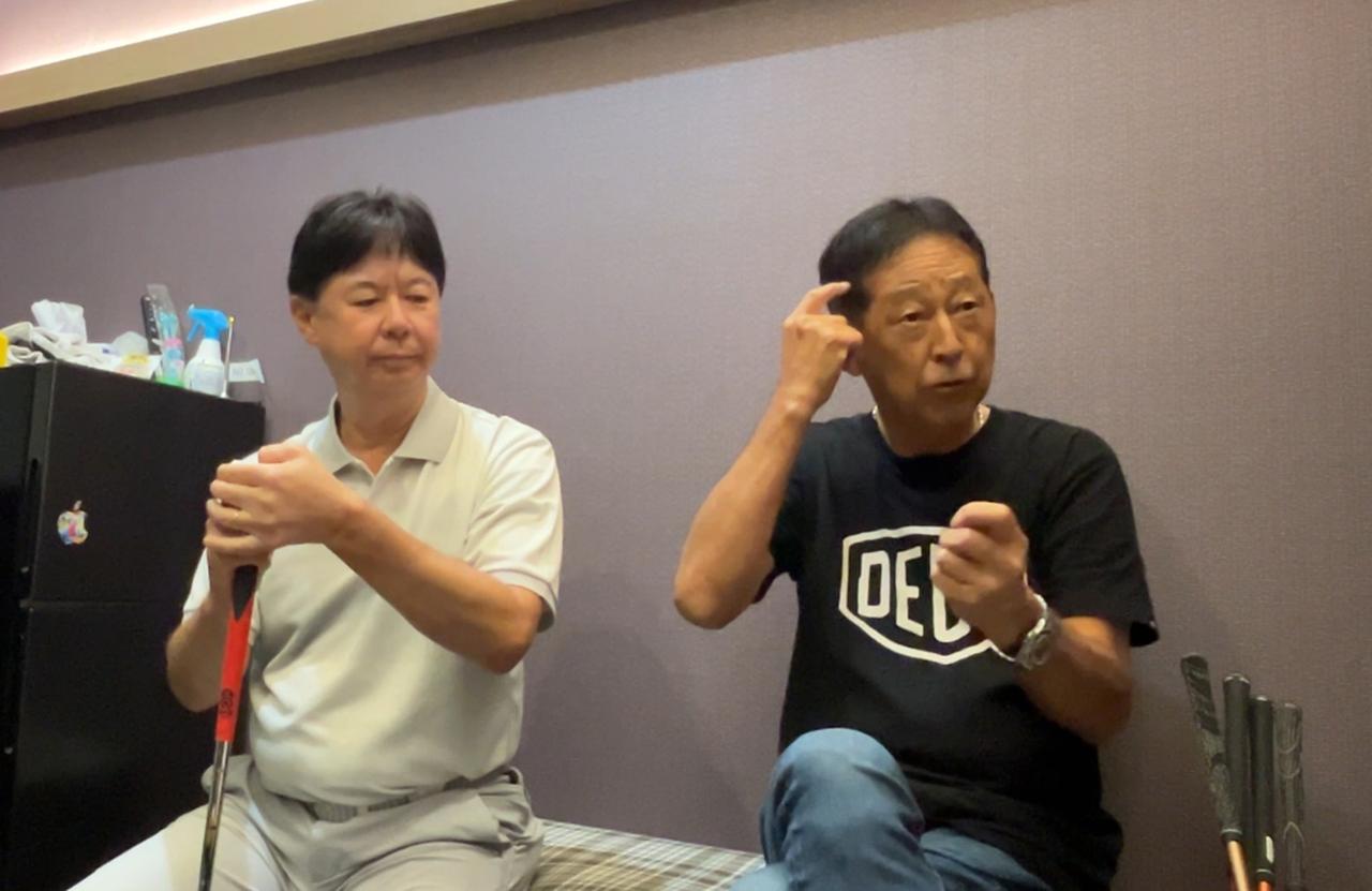 画像: 「箸の使い方なんて知識もあるし体でも覚えているはずなのに、利き手と逆になった途端難しくなるわけですから。ゴルフの技術を覚えるのに時間がかかるのは当たり前なんです」と渡辺は話す