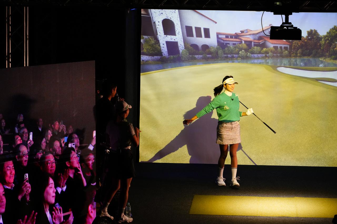画像 : 5番目の画像 - 2024年のプレイベント『TGXバトルズ』の渋野日向子 vs 原英莉花の様子 - みんなのゴルフダイジェスト