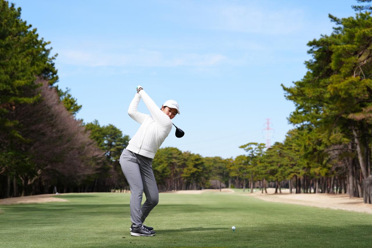画像: 神谷そらは修正力アップで2年ぶりの優勝！ 契約選手が次々に大活躍、わきゅうコーチのレッスン法とは？【前編】 - みんなのゴルフダイジェスト