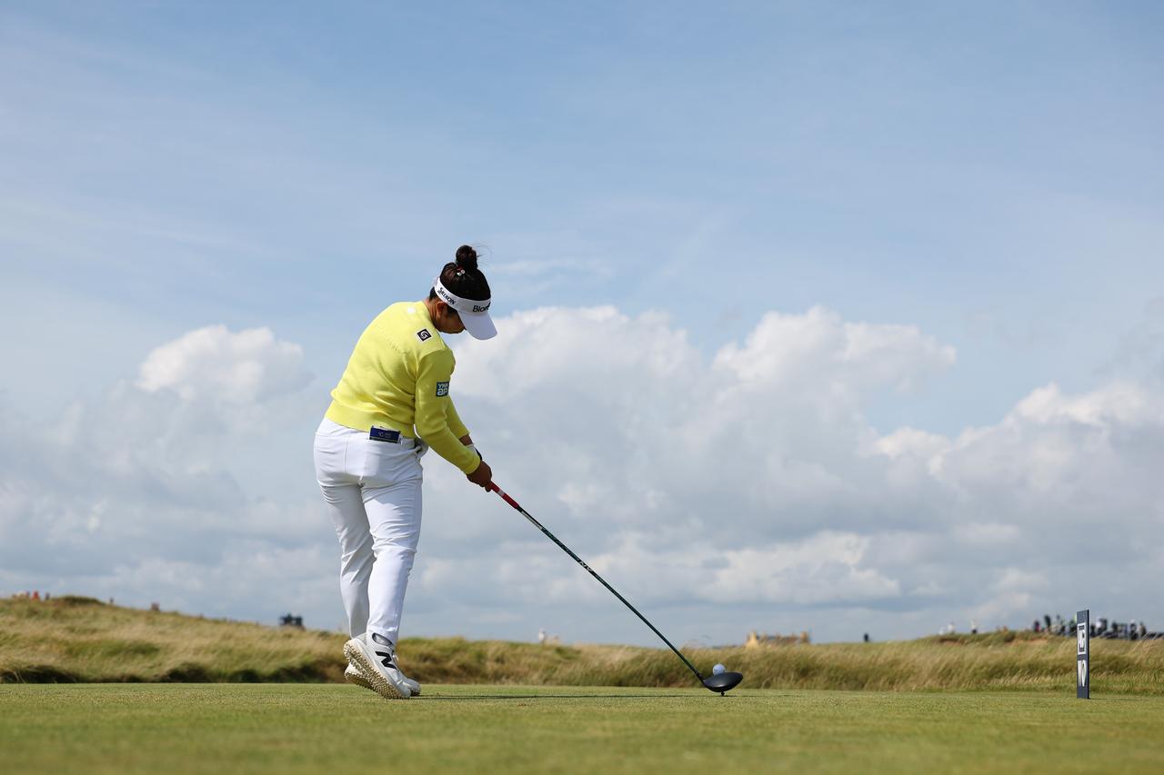 画像: AIG女子オープンでメジャー＆LPGA初優勝を飾った山下美夢有のドライバースウィング後方、インパクト付近(Photo by Richard Heathcote/R&A/R&A via Getty Images)