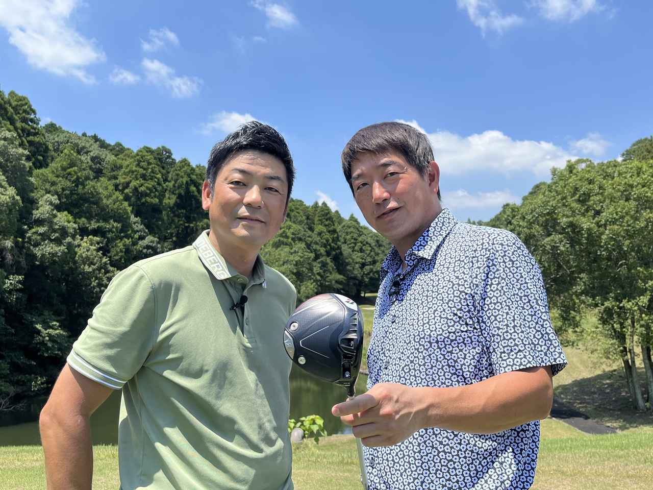 画像: 試打を担当した癸生川喜弘プロ(左)とデータ分析を担当した小島慶太プロ(右)
