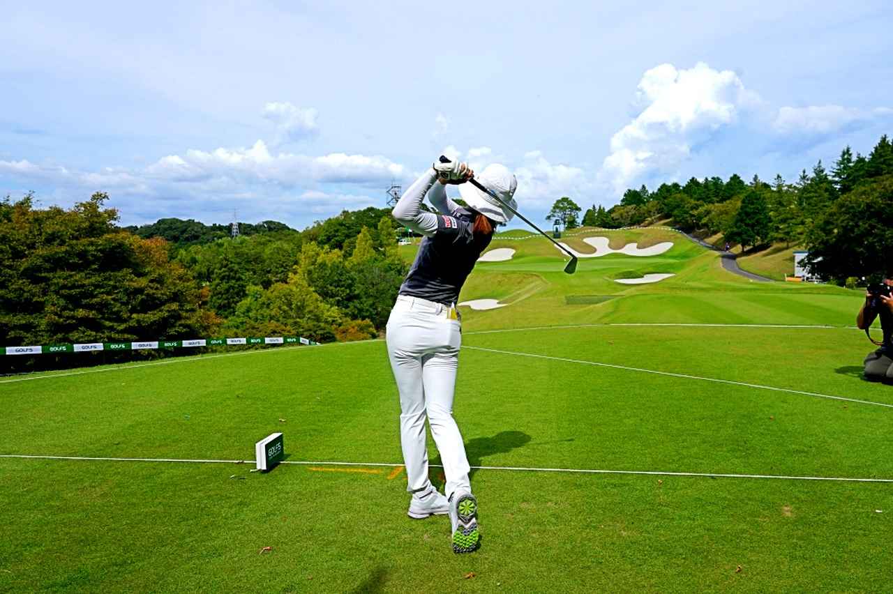 画像 : 12番目の画像 - 青木香奈子のアイアンショット連続写真 - みんなのゴルフダイジェスト