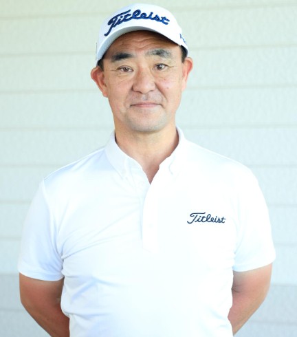 画像: 試打者／ほりこし・よしかず。試打経験から裏打ちされた豊富な知識と試打技量から大手メーカーのシャフトやヘッドの開発にも携わる。キング・オブ・試打。クレアゴルフフィールド所属