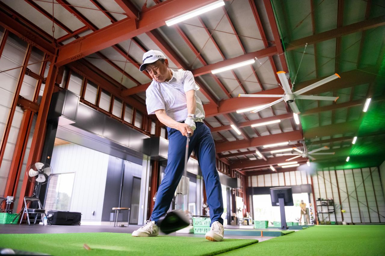 画像: 「かなりトウ寄りに当たったショットでも、右プッシュや左に巻き込む球が出にくい」（谷古宇）