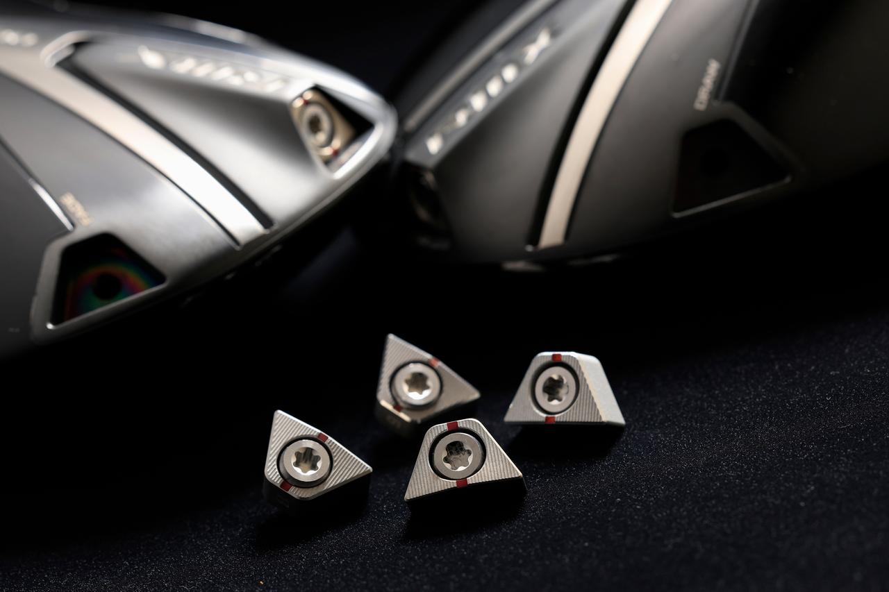 画像: 取り外し可能なウェイトをヘッド外周部に配置。標準は10g。別売りで12g、8g、6g、4gが用意されている