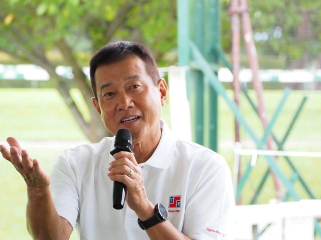 画像: 試合後、会場内で行われた「ゴルフと健康」のイベントにも参加した原辰徳氏。アスリートの食事についてなどを語り、来場者を湧かせていた