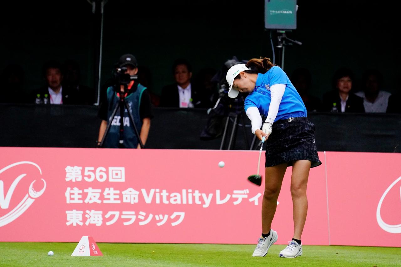 画像: 本戦は首位タイで最終日に向かう神谷そらは273.4Yで3位