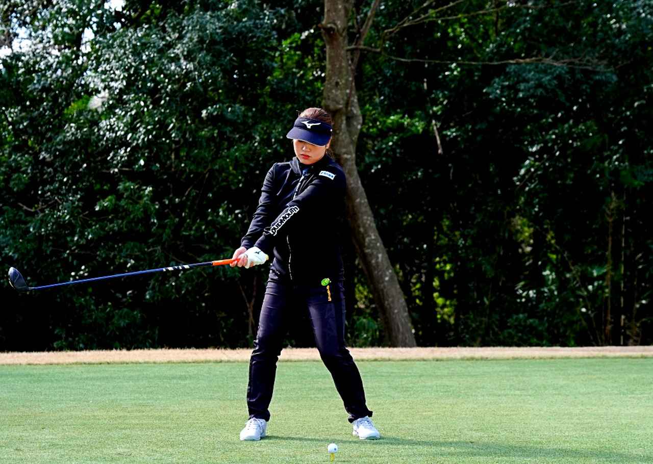 画像 : 2番目の画像 - 仲村果乃のドライバーショット連続写真（撮影/岡沢裕行） - みんなのゴルフダイジェスト