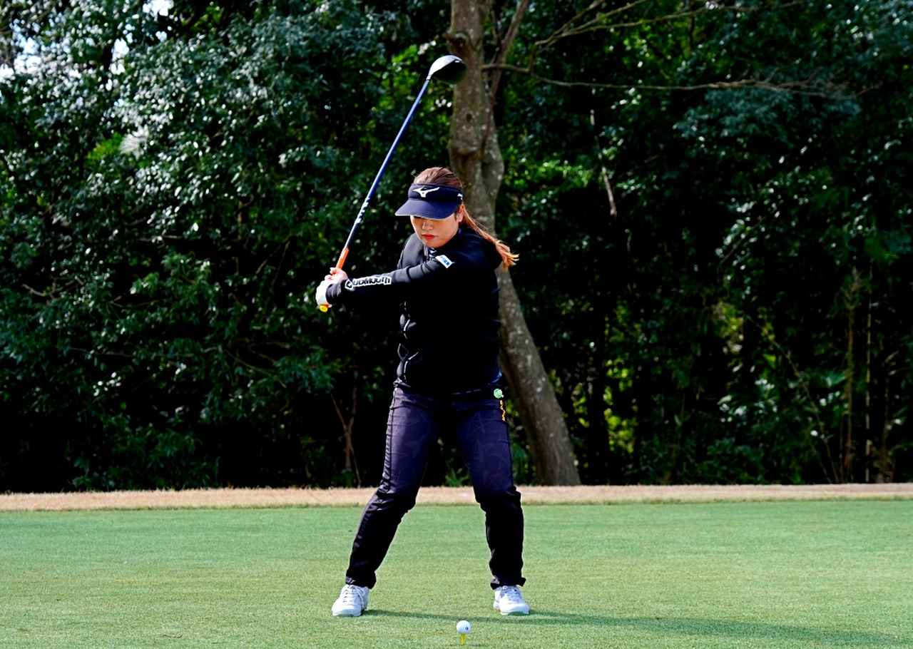 画像 : 5番目の画像 - 仲村果乃のドライバーショット連続写真（撮影/岡沢裕行） - みんなのゴルフダイジェスト