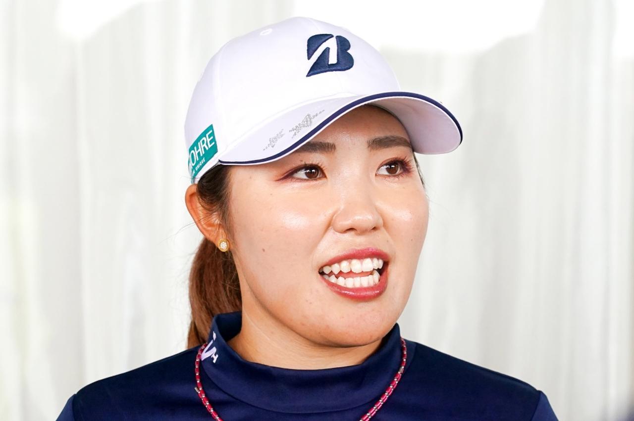 画像: 大会初の4勝目へ向けて意欲を語る古江彩佳