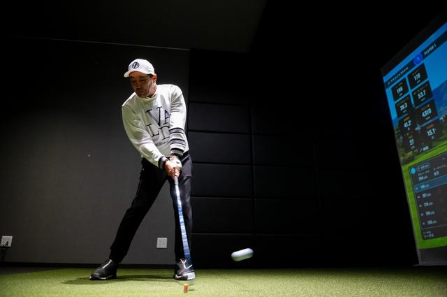 画像: 「当たり負けないヘッドですね。中間のモデルでこのやさしさはちょっとびっくりです」（内海プロ）