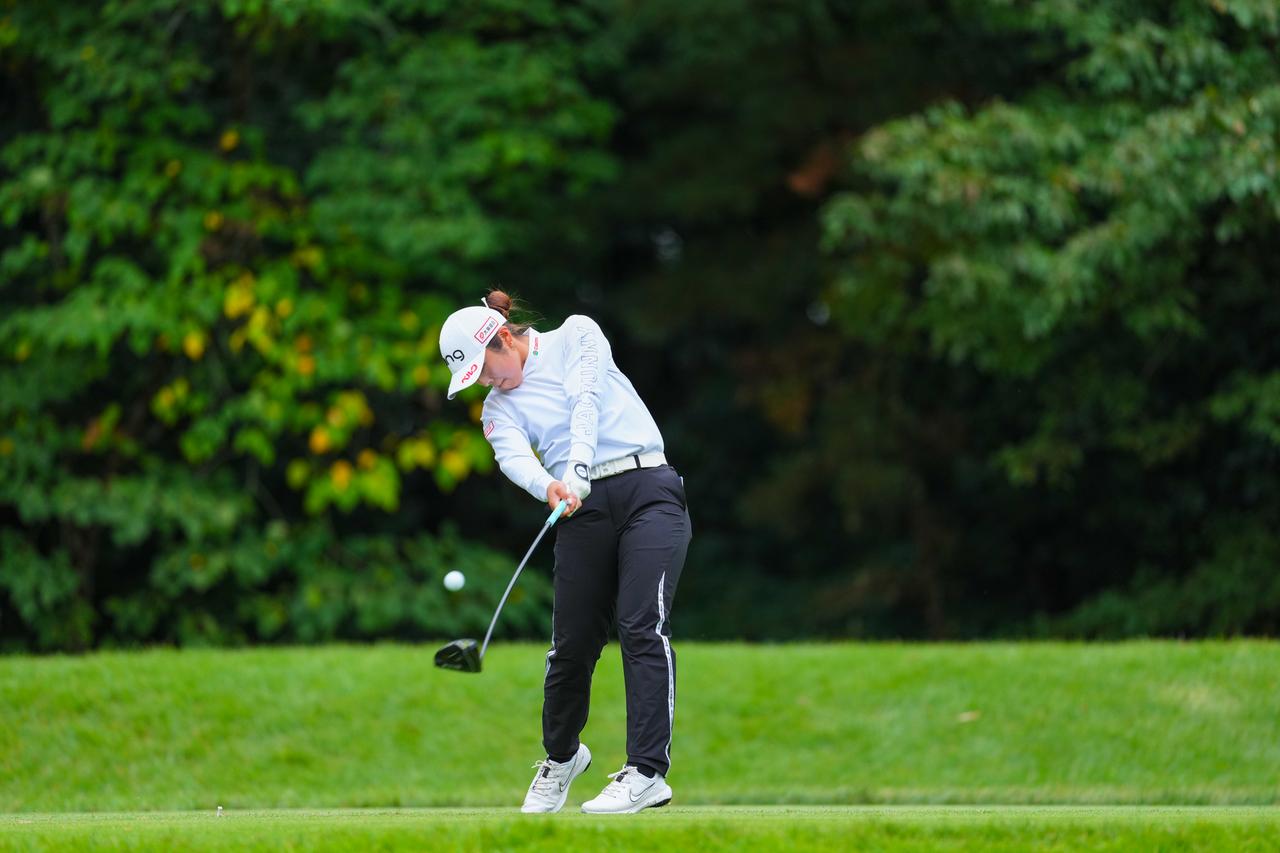 画像 : 11番目の画像 - 佐久間朱莉　ドライバー斜め正面連続写真 - みんなのゴルフダイジェスト