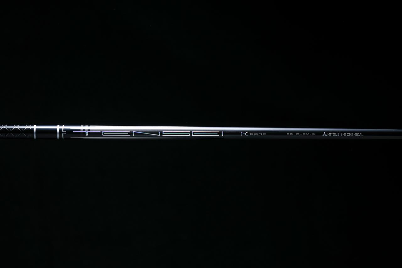 画像: 三菱ケミカル「TENSEI Pro ブラック1K Core」は手元調子（写真／小林司）