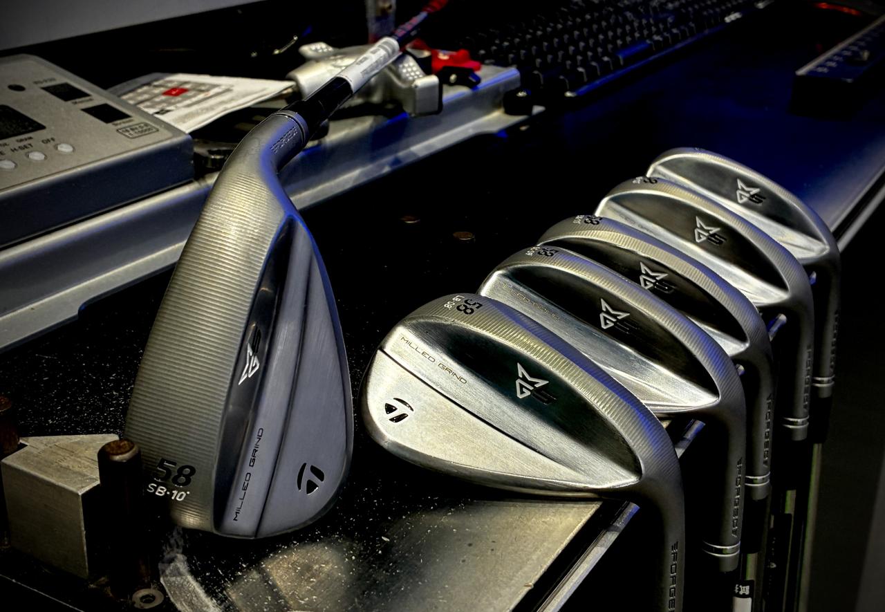 画像: ソールに刻まれた溝がミルドグラインドの象徴でもある