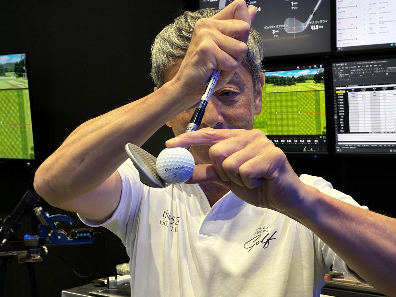 画像: フェースに食い付く、乗る。いかにもスピンが効く感じはかなり強いです