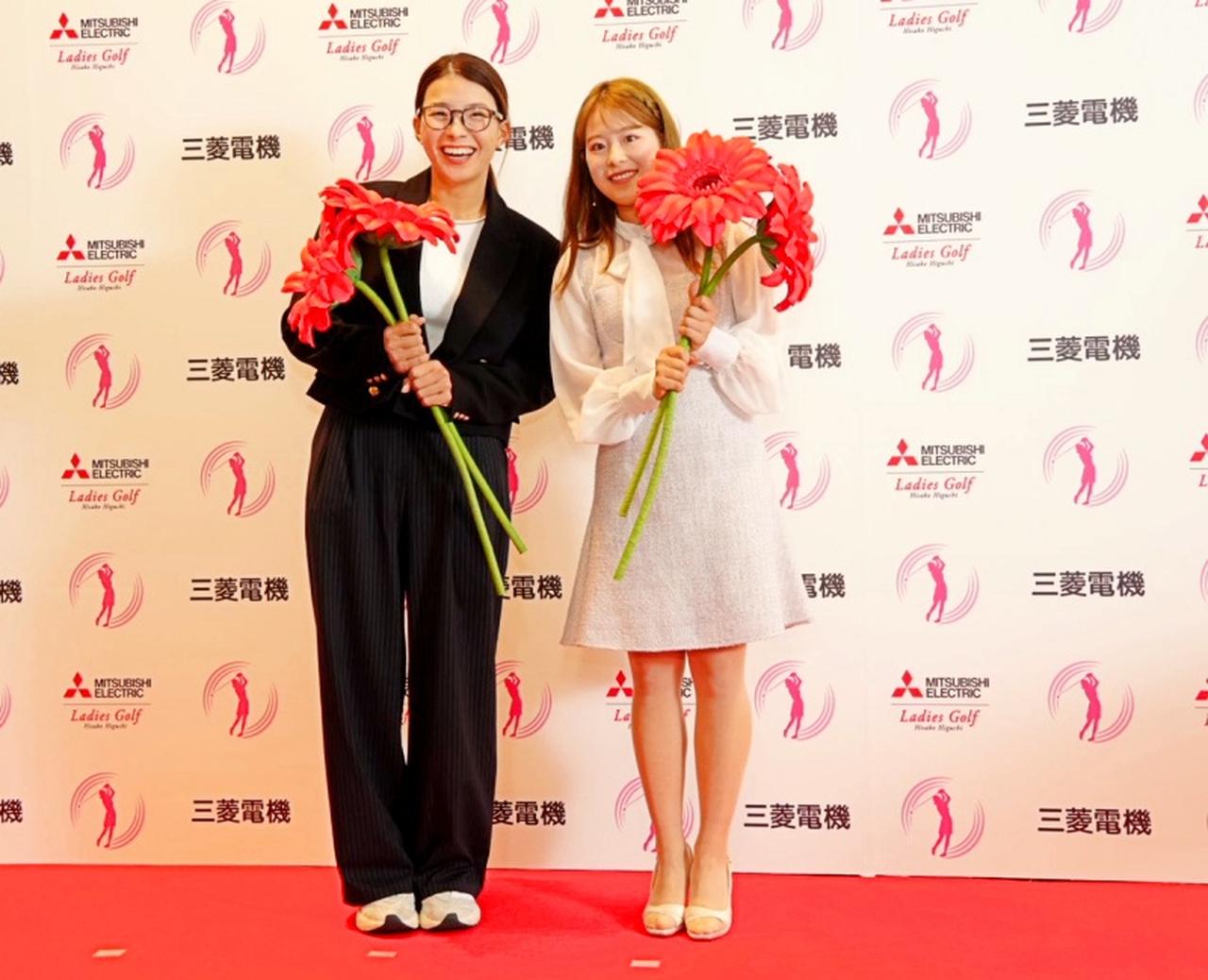 画像 : 渋野日向子と吉田鈴