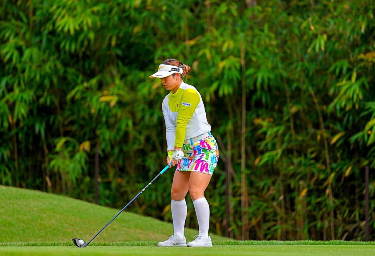 画像 : 1番目の画像 - 【写真を見る】24歳仲村果乃のドライバーショット連続写真（撮影/姉崎正） - みんなのゴルフダイジェスト