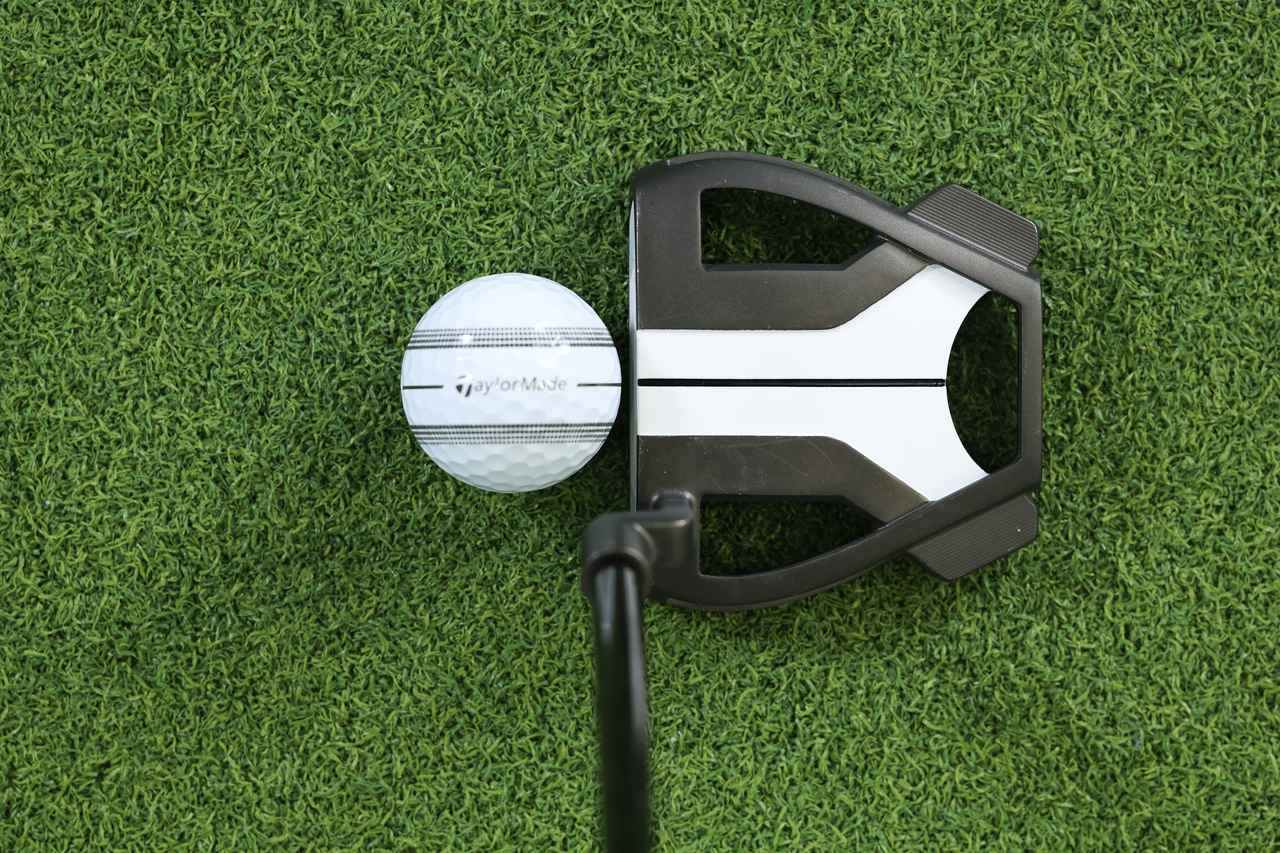 画像: 「トゥルー パス アライメント」。TP5、TP5xボールで展開されている「ストライプ」バージョンのラインの幅とも合致