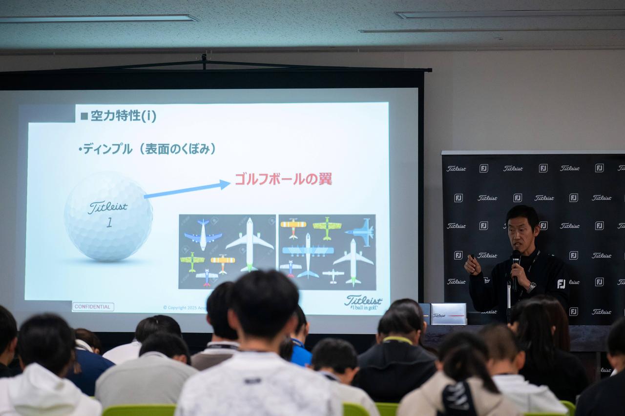 画像: 向井氏による抗議の様子