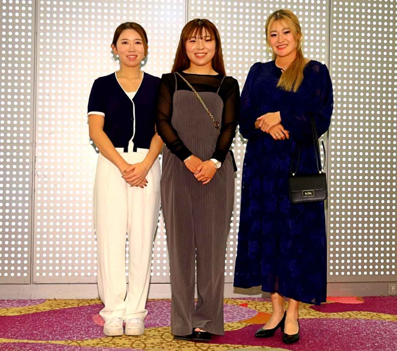 画像 : 内田ことこ、佐久間朱莉、桑木志帆