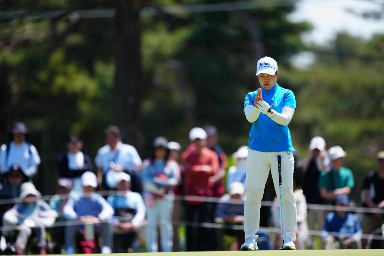 画像: 2日目は6バーディ2ボギー、通算11アンダーで首位タイの畑岡(写真は25年ワールドレディスチャンピオンシップ サロンパスカップ、撮影/姉崎正)