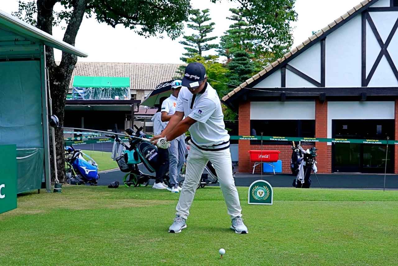 画像: 1番目の画像 - 【写真】15歳プロのドライバーショット連続写真 - みんなのゴルフダイジェスト