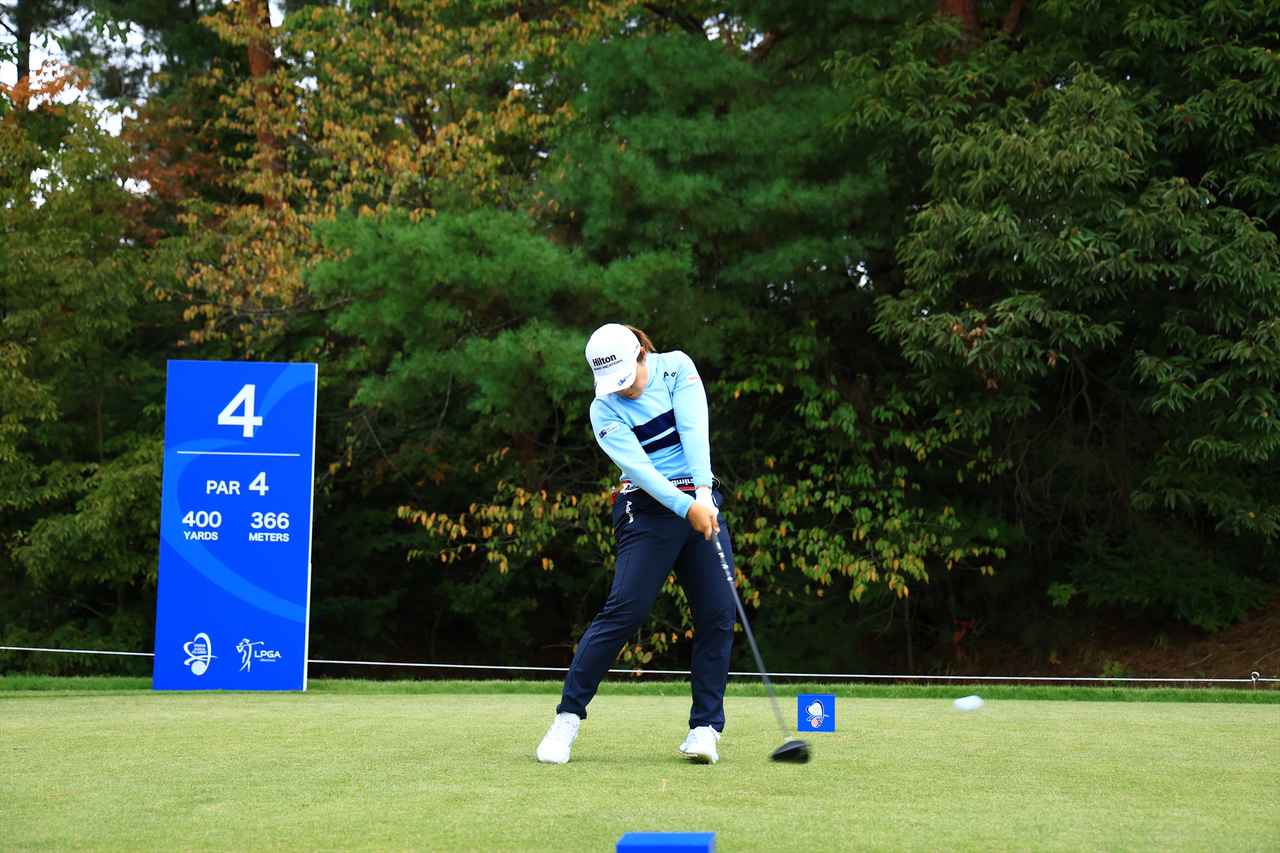 画像 : 13番目の画像 - 畑岡奈紗　ドライバー正面連続写真 - みんなのゴルフダイジェスト