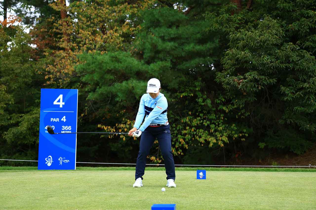 画像 : 3番目の画像 - 畑岡奈紗　ドライバー正面連続写真 - みんなのゴルフダイジェスト