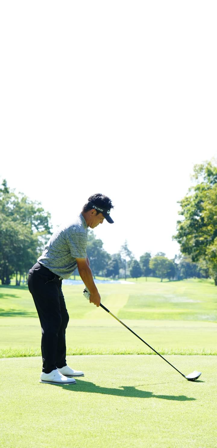 画像 : 1番目の画像 - シャフトを“使って”昔のドローが戻ってきた！（田中秀道プロ：ドライバースウィング後方） - みんなのゴルフダイジェスト