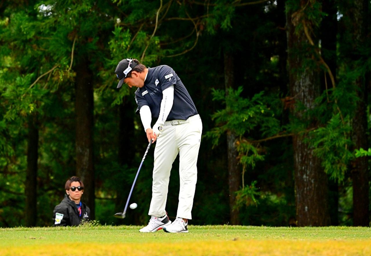 画像 : 7番目の画像 - 【写真を見る】金子駆大のUTショット連続写真（撮影/有原裕晶） - みんなのゴルフダイジェスト