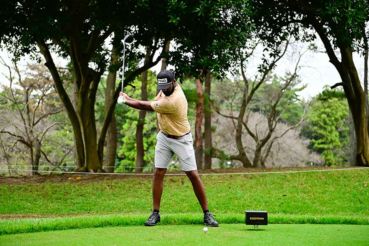 画像 : 3番目の画像 - サヒス・ティーガラのドライバー正面連続写真（写真／有原裕晶） - みんなのゴルフダイジェスト