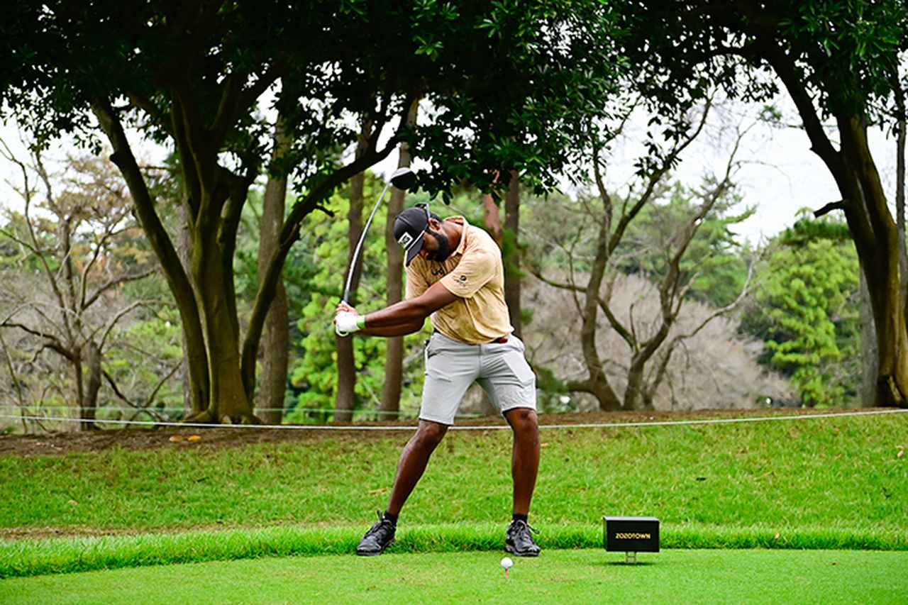 画像 : 5番目の画像 - サヒス・ティーガラのドライバー正面連続写真（写真／有原裕晶） - みんなのゴルフダイジェスト