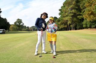 山本あいさん（右）