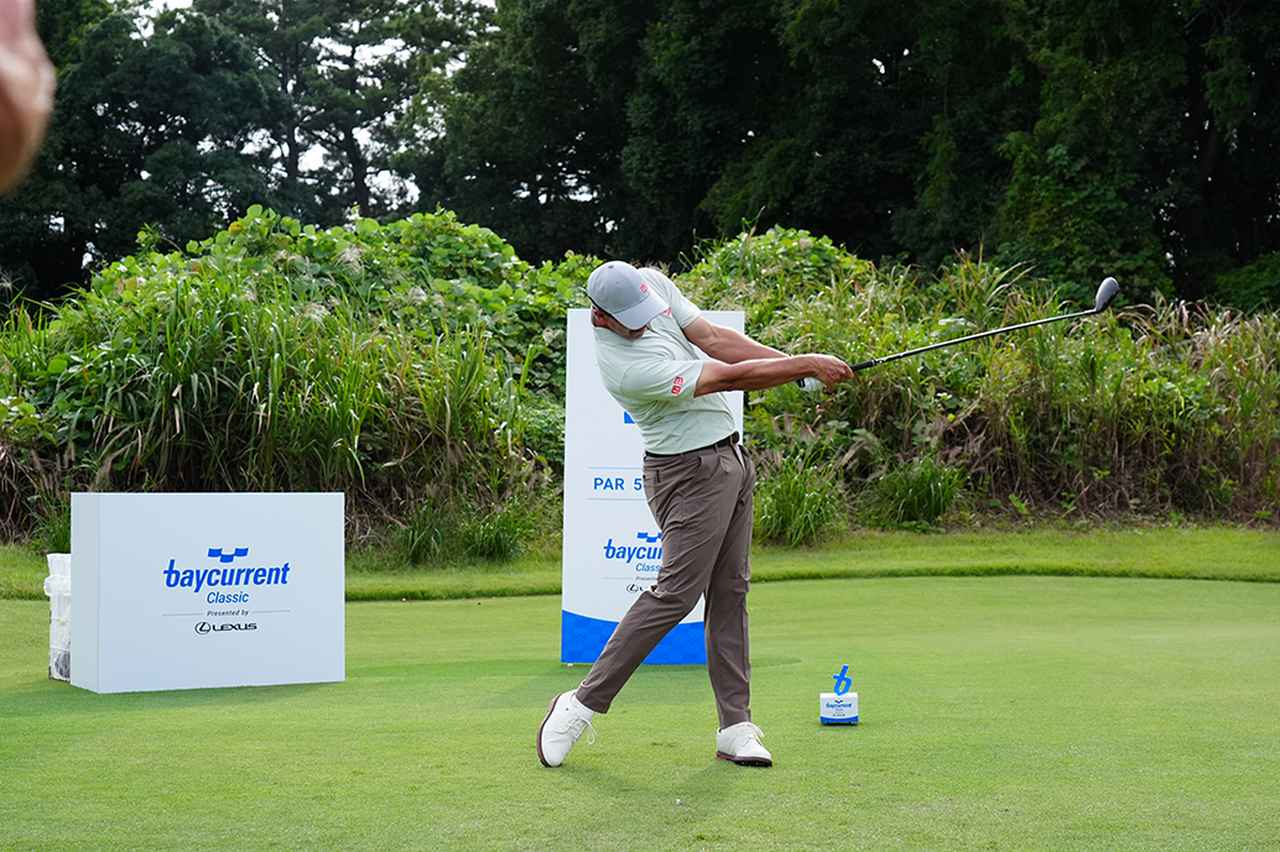 画像 : 8番目の画像 - アダム・スコットのドライバー正面連続写真（写真／岡沢裕行） - みんなのゴルフダイジェスト