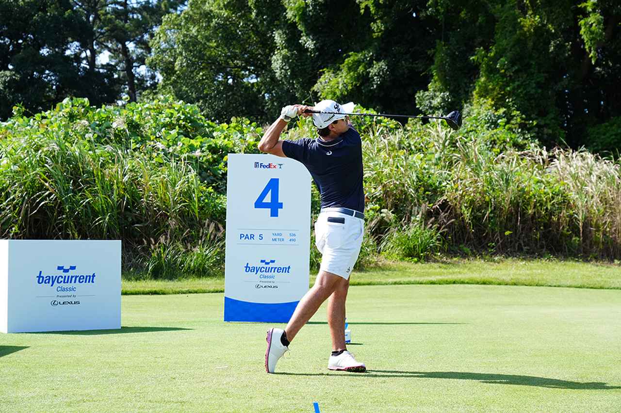 画像 : 10番目の画像 - ニコ・エチャバリアのドライバー正面連続写真（写真／岡沢裕行） - みんなのゴルフダイジェスト