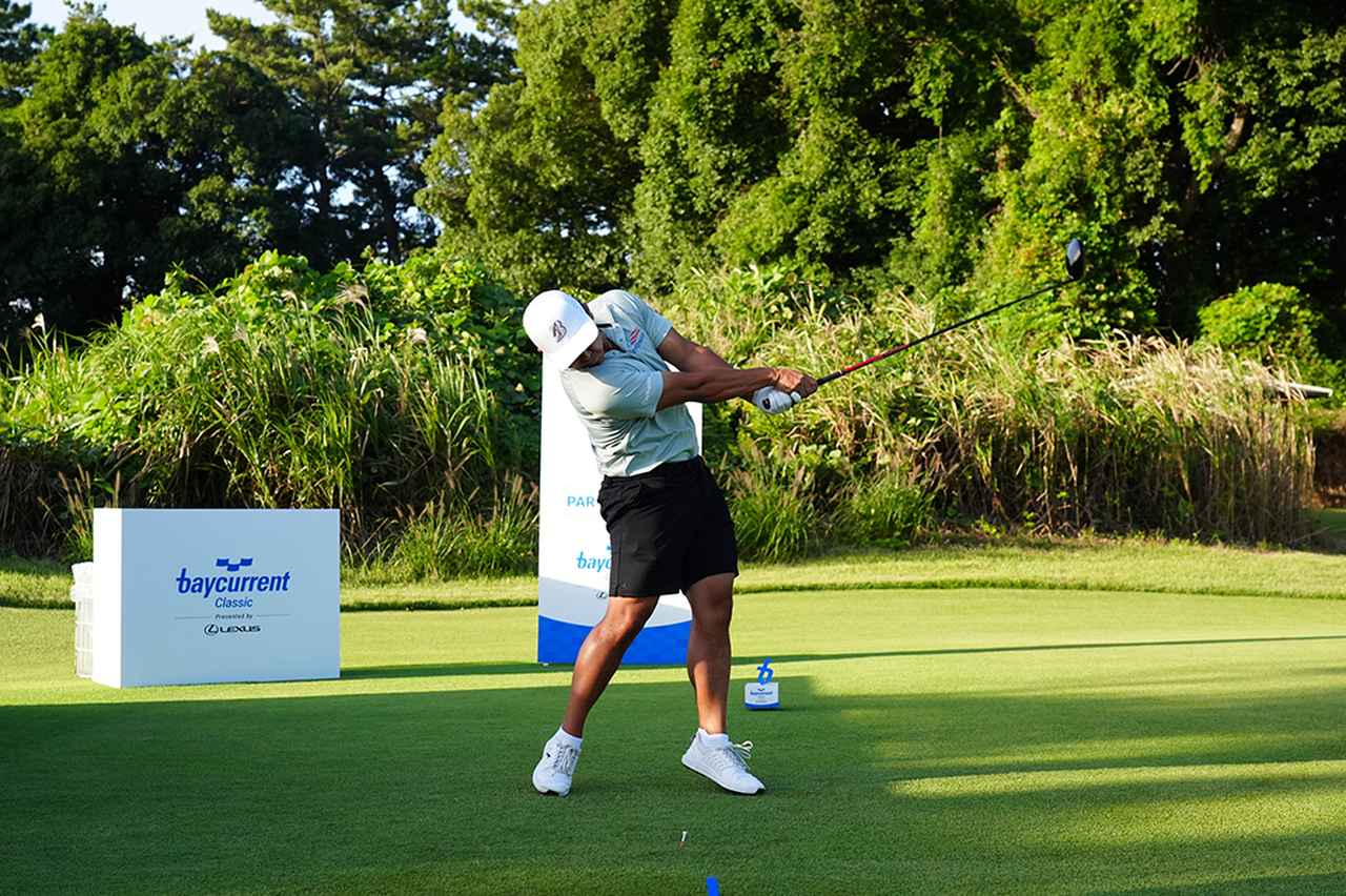 画像 : 7番目の画像 - カート・キタヤマのドライバー正面連続写真（写真／岡沢裕行） - みんなのゴルフダイジェスト