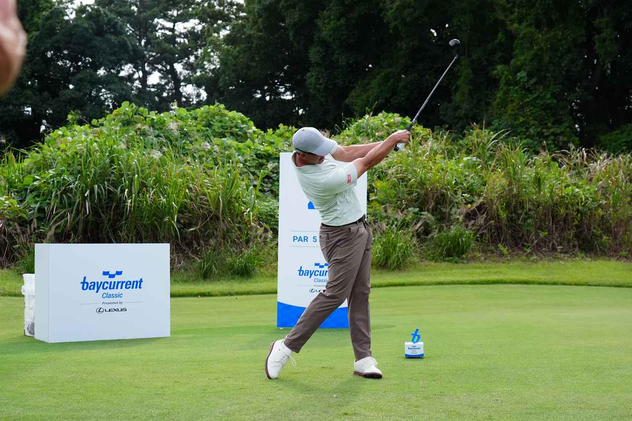 画像 : 9番目の画像 - アダム・スコットのドライバー正面連続写真（写真／岡沢裕行） - みんなのゴルフダイジェスト