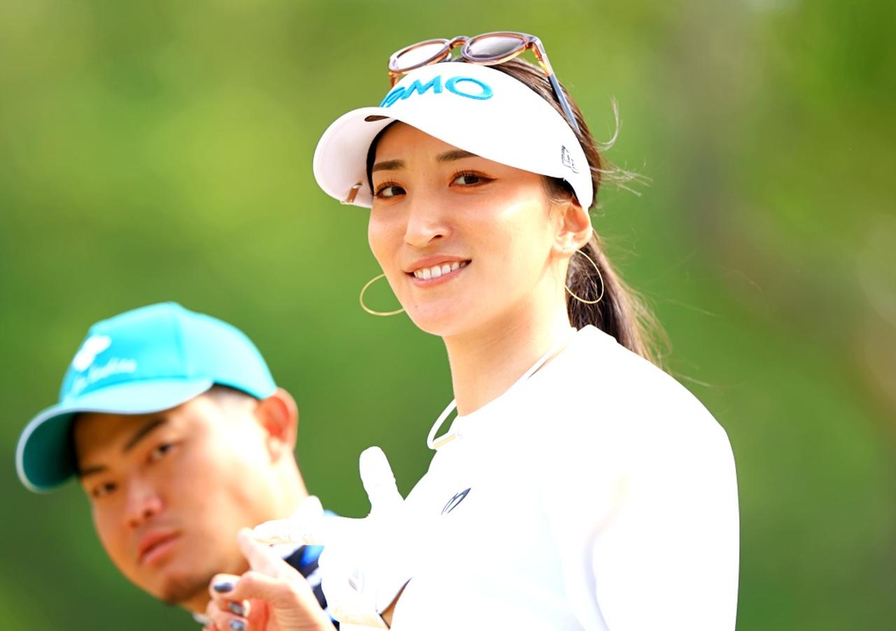 画像: 前週の伊藤園レディスで初優勝を果たした脇元華がエリエール初日首位に立った