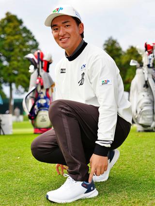 「すごく軽くて 歩きやすい」金子駆大