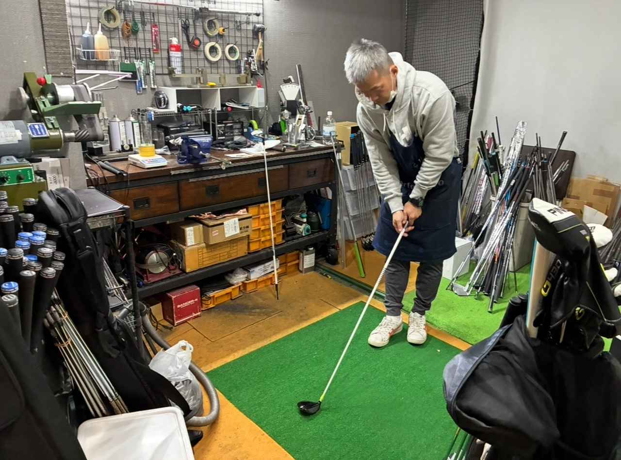 画像: 「ロイヤルコレクション X7Ti」はヘッド形状が非常によく、調整なしでホーゼルなりにシャフトを装着することができました