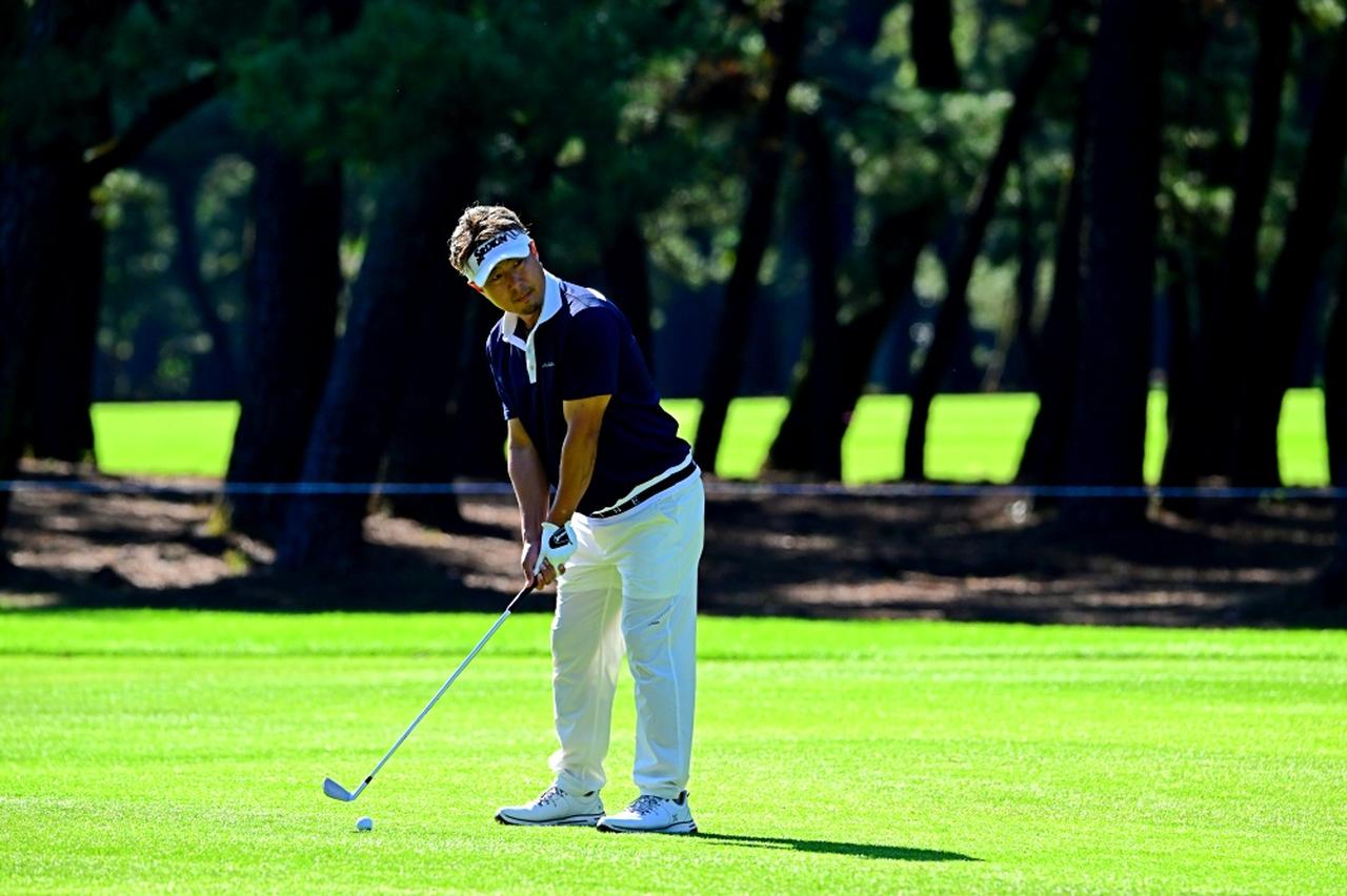 画像 : 1番目の画像 - 塚田よおすけのアイアンショット連続写真（撮影/有原裕晶） - みんなのゴルフダイジェスト