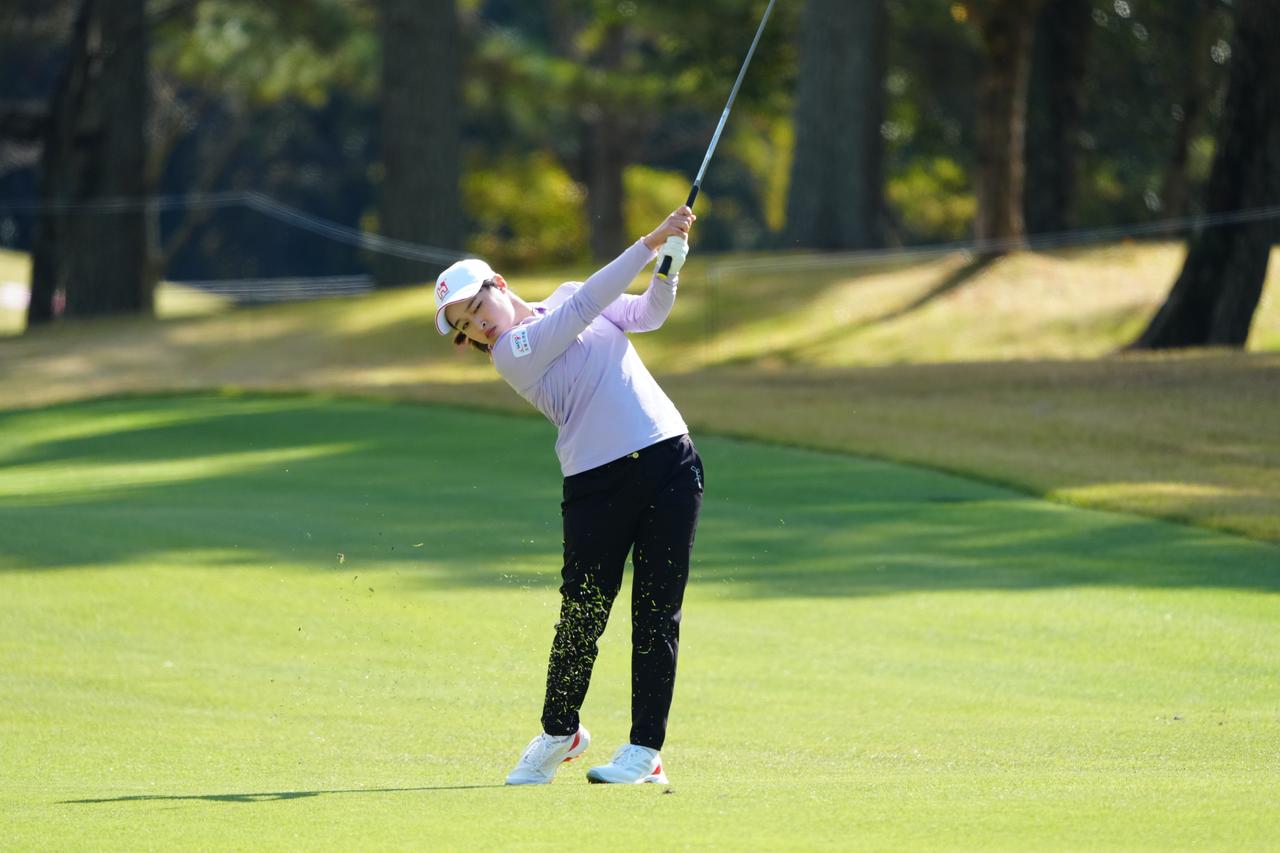 画像 : 16番目の画像 - ウー・チャイェン　アイアン斜め正面連続写真 - みんなのゴルフダイジェスト