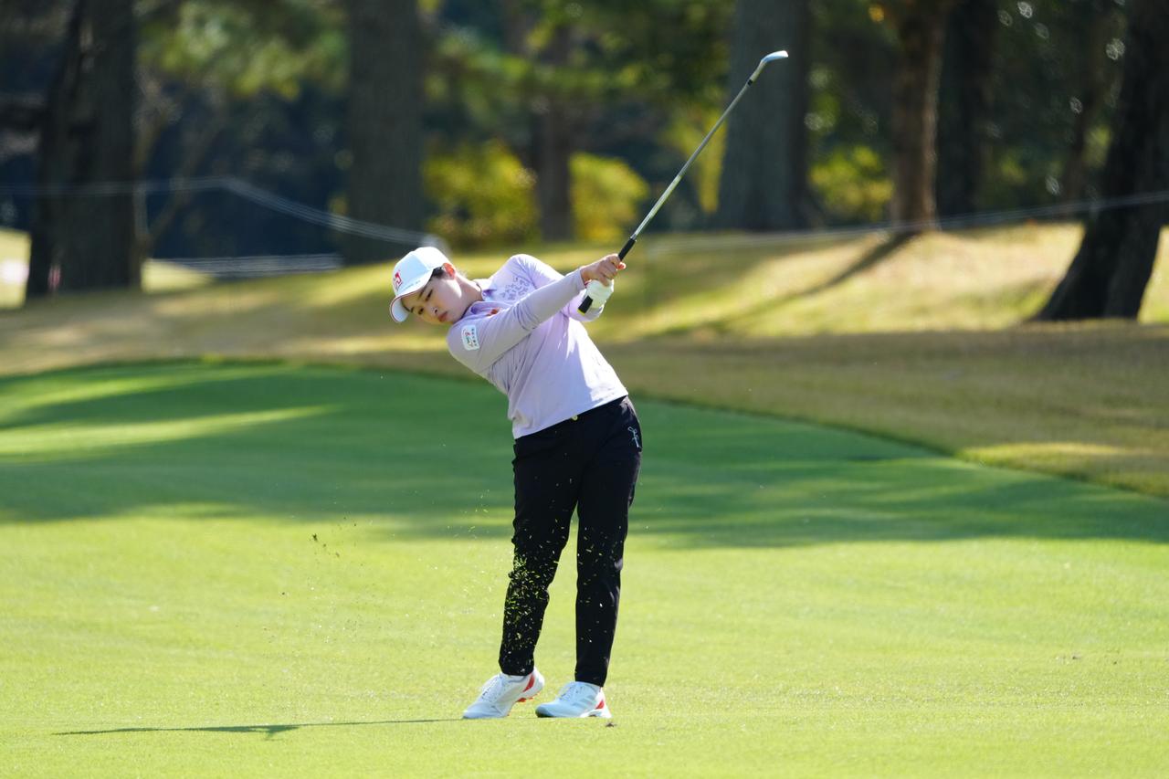 画像 : 15番目の画像 - ウー・チャイェン　アイアン斜め正面連続写真 - みんなのゴルフダイジェスト