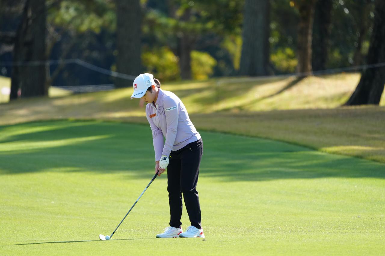 画像 : 1番目の画像 - ウー・チャイェン　アイアン斜め正面連続写真 - みんなのゴルフダイジェスト